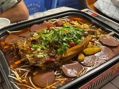 -顶峰夜宴·龙虾烧烤大排档(九江学院店)