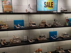 -天虹购物中心(石路店)