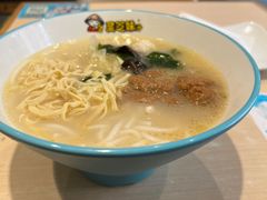 -灵芝妹子海鲜米线(劳动公园店)