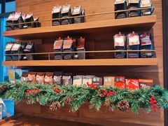 零售区-星巴克臻选(广州二沙岛文立方店)