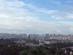 -西安大雁塔科技大学地铁站亚朵酒店