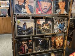-黑胶星球(华发中城商都店)
