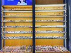 -优医视平价眼镜蔡司依视路折扣工厂店(德胜门店)