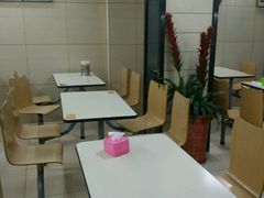 -江三王记牛杂馆(总店)