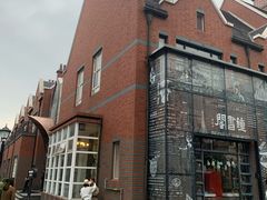 -钟书阁(松江泰晤士小镇店)