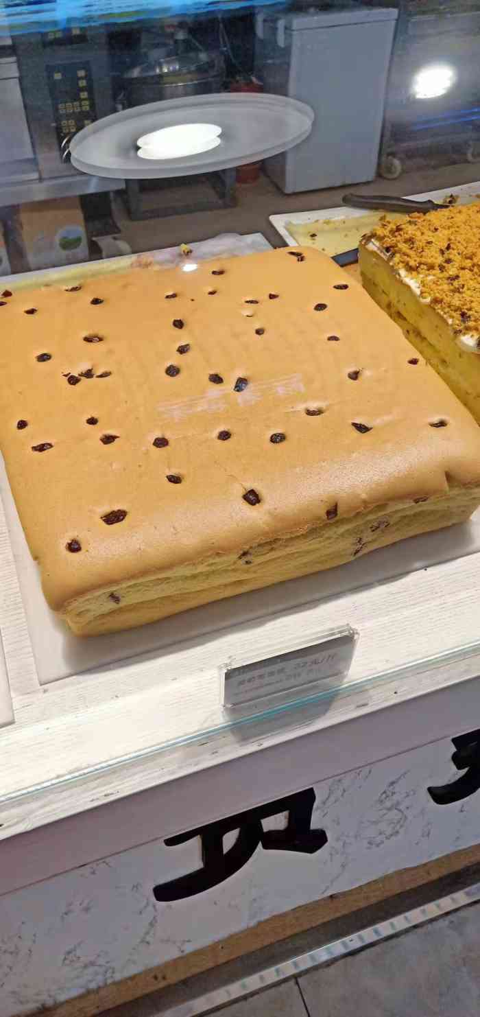 仲诚古早味西城红场店位于哈西大街299号西城红场负一层位置很明显