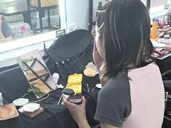 -ME觅妆·定制美妆·彩妆私教(菱角湖店)