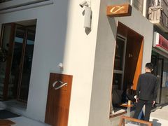 -Line 咖啡(石厦花园店)