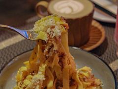 -Common Table · Brunch & Coffee