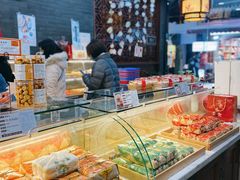 面包甜点陈列柜-清真全盛斋传统糕点(西羊市店)