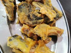 酥炸鱼骨-鸿渡渔庄·特色鸭咀鱼