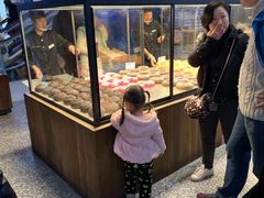 面包甜点陈列柜-LELECHA乐乐茶(上海五角场万达广场店)