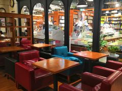 -西西弗书店&矢量咖啡(壹方购物中心店)