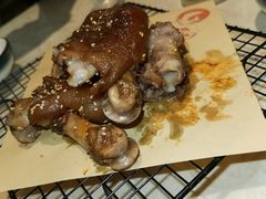 烤猪手-金太阳海鲜烧烤·本地人餐厅(星海公园店)