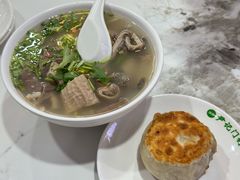 -尹记门钉肉饼(丰台站店)