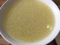 小米粥-宝瑞门钉肉饼店