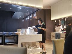 -筠咖啡西餐厅(上海国展宝龙丽筠酒店)