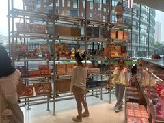 -泡泡玛特POPMART(黄岛新城吾悦店)