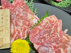 -山川小町·极番烧肉(新地假日广场店)