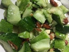 拍黄瓜加花生米-万鑫鸡翅