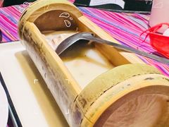 -香巴拉云南餐厅(华莱坞店)