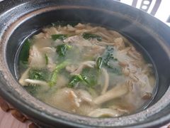 野山菌煲-阿隆煲店(秀仁苑店)