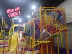 -蹦贝运动中心·蹦床·攀岩·闯关(龙岗店)