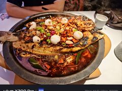 -鸣记脆皮烤鱼(三八广场店)