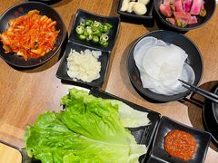 -肉甲韩国木炭烤肉(新壹街1店)