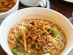 -南湖名都·景湖轩全日制餐厅·海鲜自助·东南亚风味·临湖而食