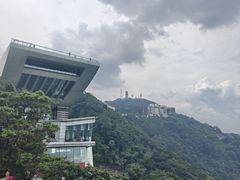 -山顶缆车