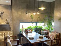 -HIGH FIVE哈福手工汉堡(桂林路店)