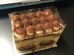 -星巴克臻选(南京金茂览秀城店)