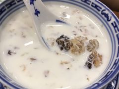 -赵记传承特色牛奶甜品(泉城广场店)