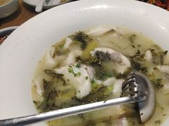 -严记小天府酸菜鱼(西四路店)