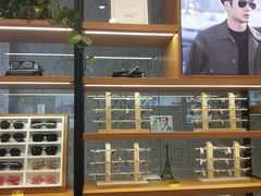 -MiRi明润眼镜·蔡司官方授权店(星光荟店)