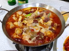 -渝君重庆火锅(嘉宾路店)