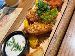 -Mark&Mars Restaurant