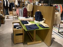 -i.t(湖滨银泰in77店)