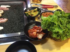 -小黑猪石板烤肉(皇冠花园店)