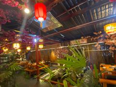 大堂-三道苗苗鱼·美蛙黄辣丁(八里店)