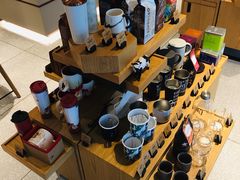 -星巴克臻选(上海中环广场2F店)