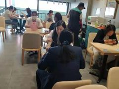大堂-灵芝妹子海鲜米线(劳动公园店)