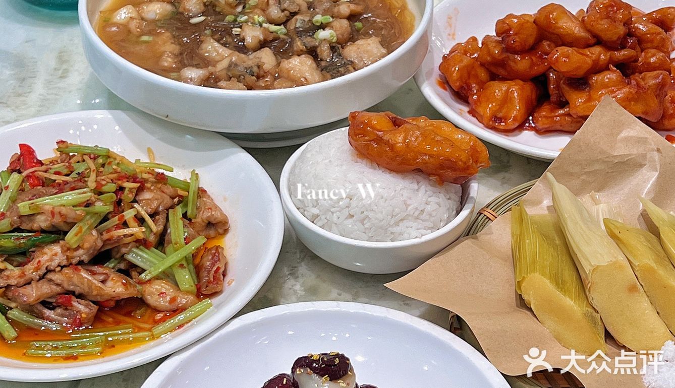 杭州探店｜在蓝色城堡里吃上川菜啦🍴🩵