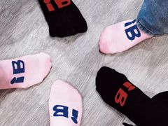-爱蹦iBOON蹦床运动馆(江汉店)