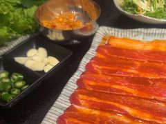 -臻牛烤肉