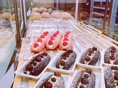 草莓魔法棒-奈雪的茶(亨特国际广场店)