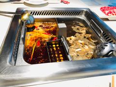 -海底捞火锅鲜切牛肉主题店(长寿路店)