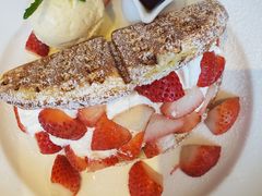 -ROAST coffee & eatery