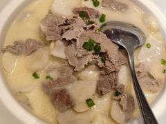 芋头煲牛肉-鱼痴渔醉·食鲜集(月亮湾店)